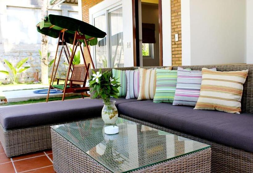 ویلای یک اتاق خوابه با استخر شنا, Famiana Green Villa