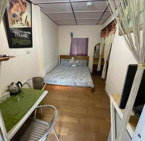 اتاق استاندارد با چشم‌انداز کوهستان, Wangyuku B&b