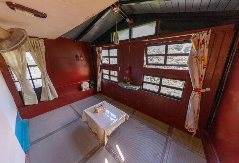 اتاق استاندارد با چشم‌انداز کوهستان, Wangyuku B&b
