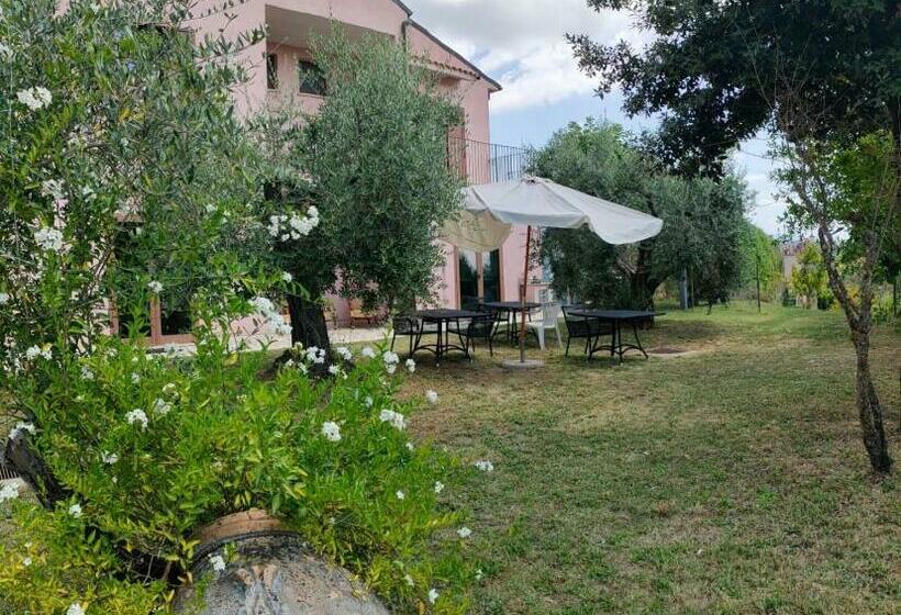 Номер Стандарт Вид на Сад, Tenuta Villa Torriti