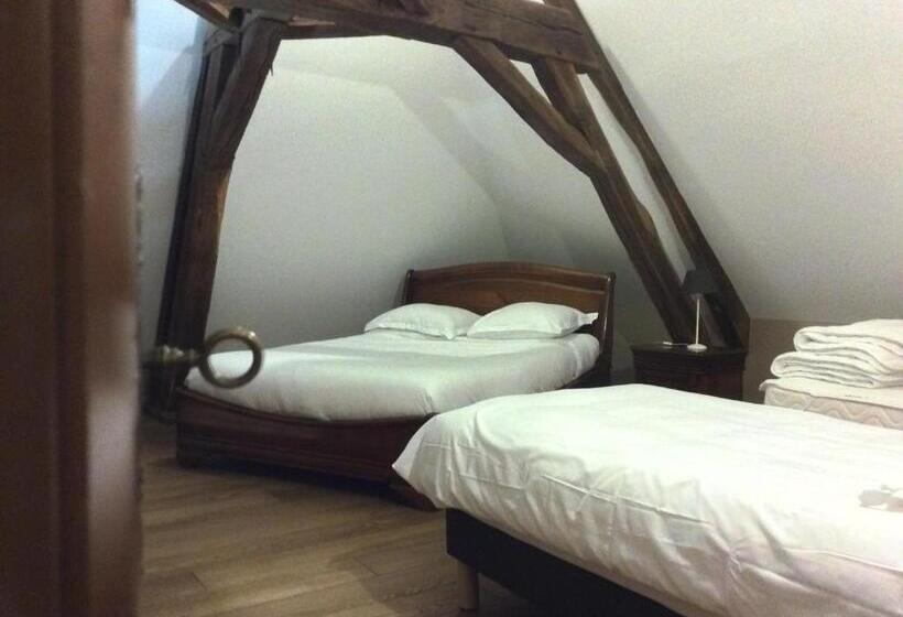 Семейный Номер, Domaine De Noyer