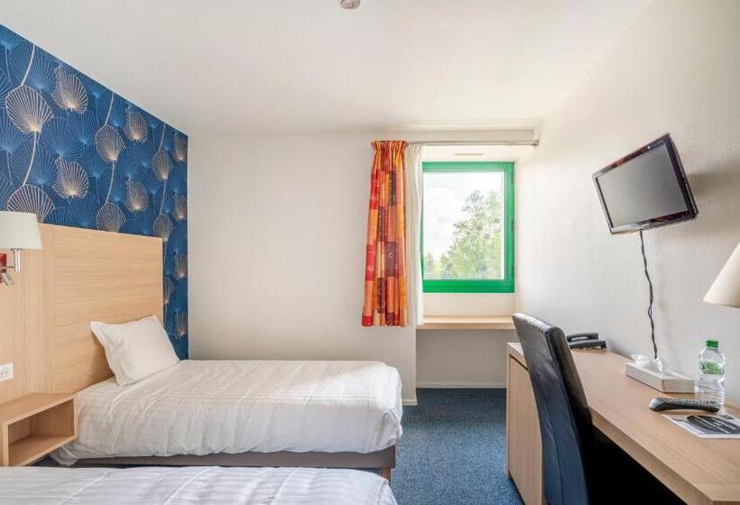 Номер Стандарт, Cit Hotel La Pyramide