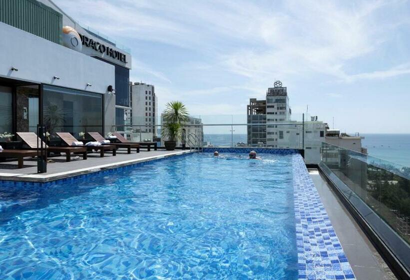 اتاق استاندارد با بالکن, Luxury Hotel Near Da Nang Beach   Charming Beauty