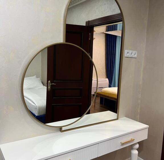 스탠다드 룸 킹사이즈 침대, Antalya Grand Palace