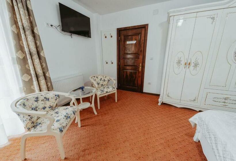 اتاق استاندارد با بالکن, Complex Turistic Constantin Bucovina