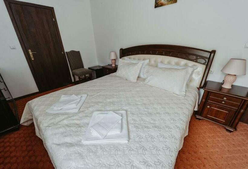 اتاق لوکس با بالکن, Complex Turistic Constantin Bucovina