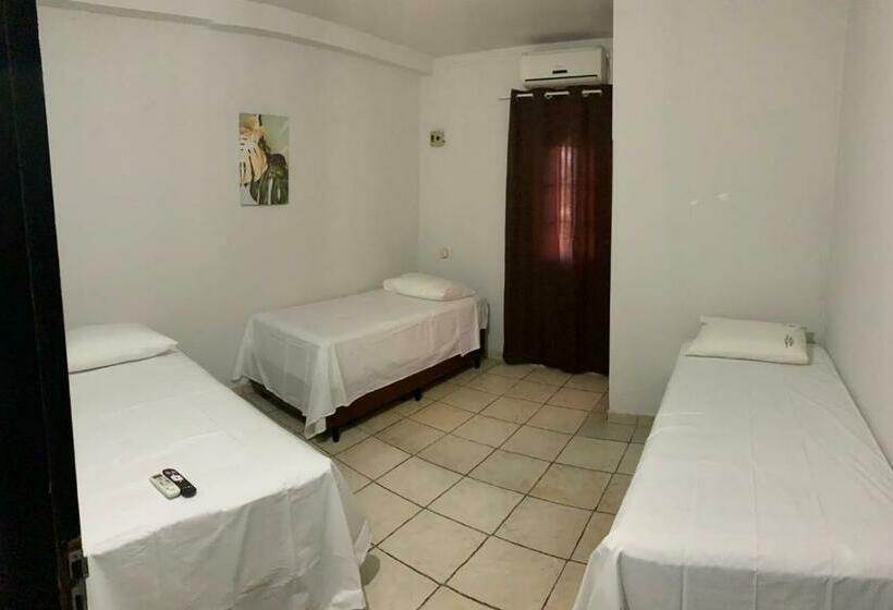 Номер Стандарт Трехместный, Cerrado Plaza Hotel  Dourados