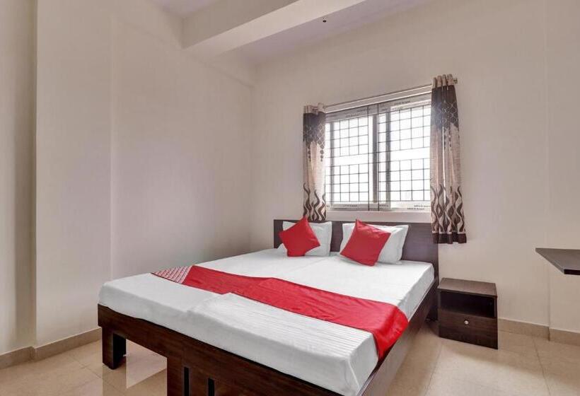 Quarto Triplo Clássico, Oyo Flagship 81553 Green Residency