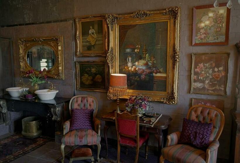 Стандартный Номер Кровать Кинг, Bygracealone Manor