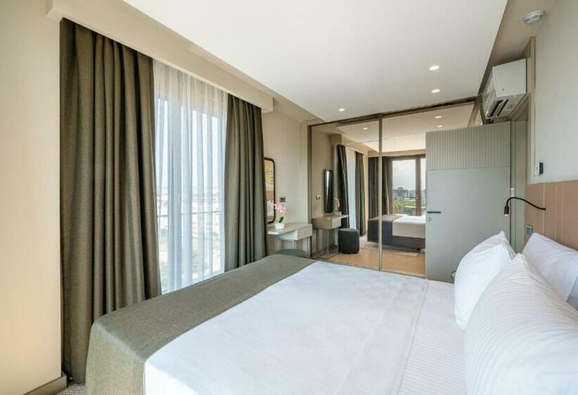 Апартаменты Deluxe 1 Спальня, Casamax Suites