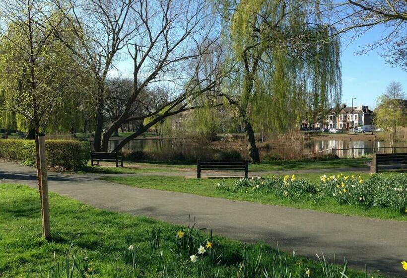 Номер Deluxe Кровать Кинг, Londonhomegardens