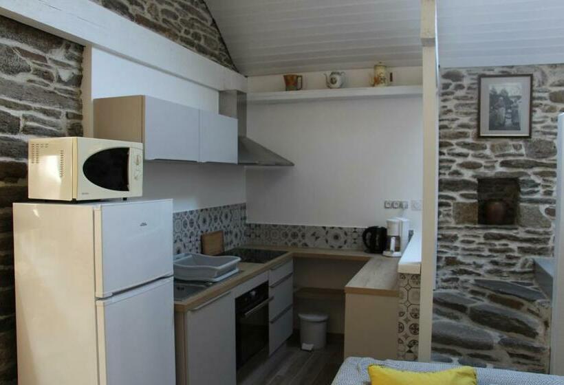 Номер Стандарт, Auberge De Keringar