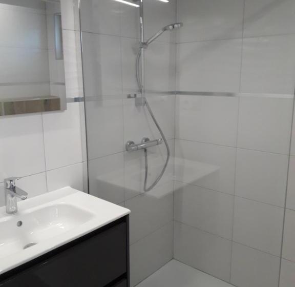 Дом 2 Спальни, Auberge De Keringar