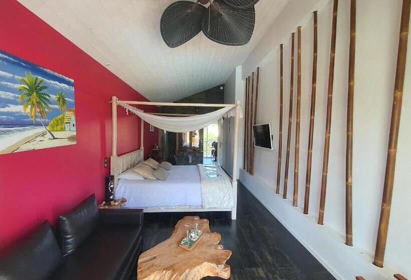 جناح مطلّ علي حمام السباحة, Villa Bora Bora