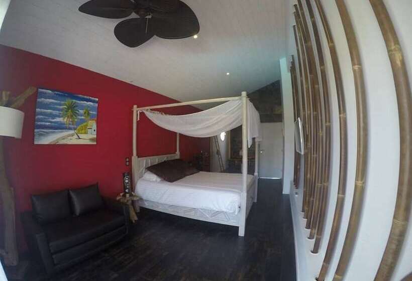جناح مطلّ علي حمام السباحة, Villa Bora Bora