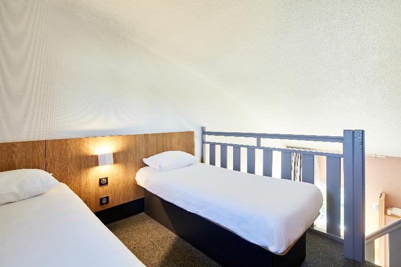 Четырехместный Номер Стандарт, B&b Hotel Evry Lisses 2
