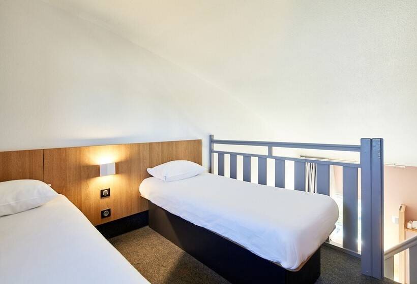 Четырехместный Номер Стандарт, B&b Hotel Evry Lisses 2