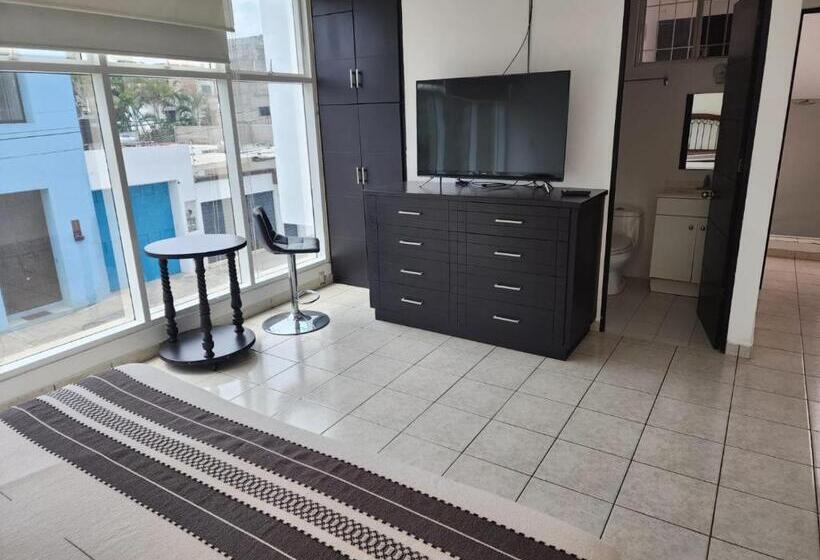 اتاق استاندارد با تخت بزرگ, La Casa Blanca