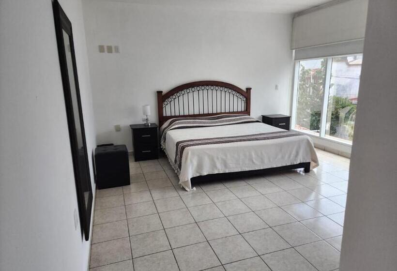 اتاق استاندارد با تخت بزرگ, La Casa Blanca
