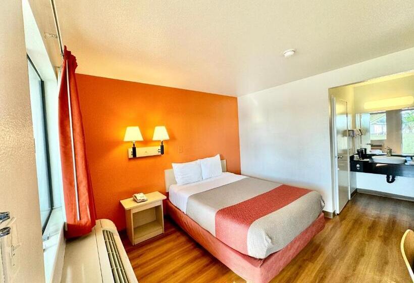 장애인을 위한 스탠다드 룸, Studio 6 Bellflower Ca Los Angeles