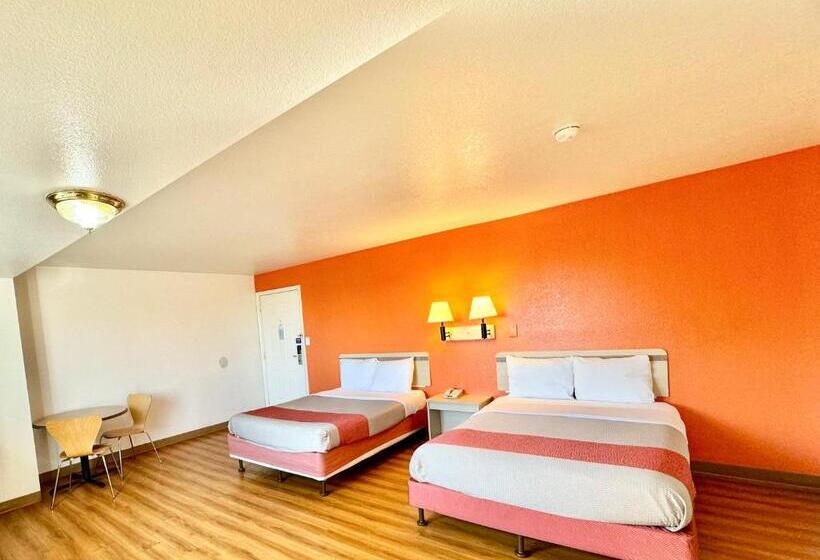 4인용 스탠다드 룸, Studio 6 Bellflower Ca Los Angeles