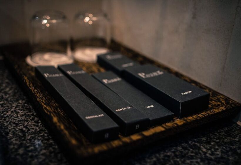 Полулюкс, Point Boutique