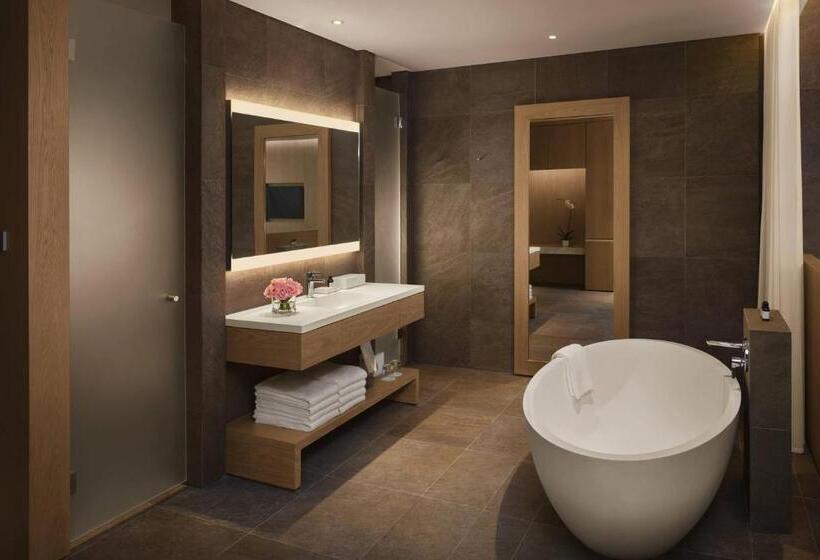 Habitación Premium Vista al Mar., The Sanya Edition