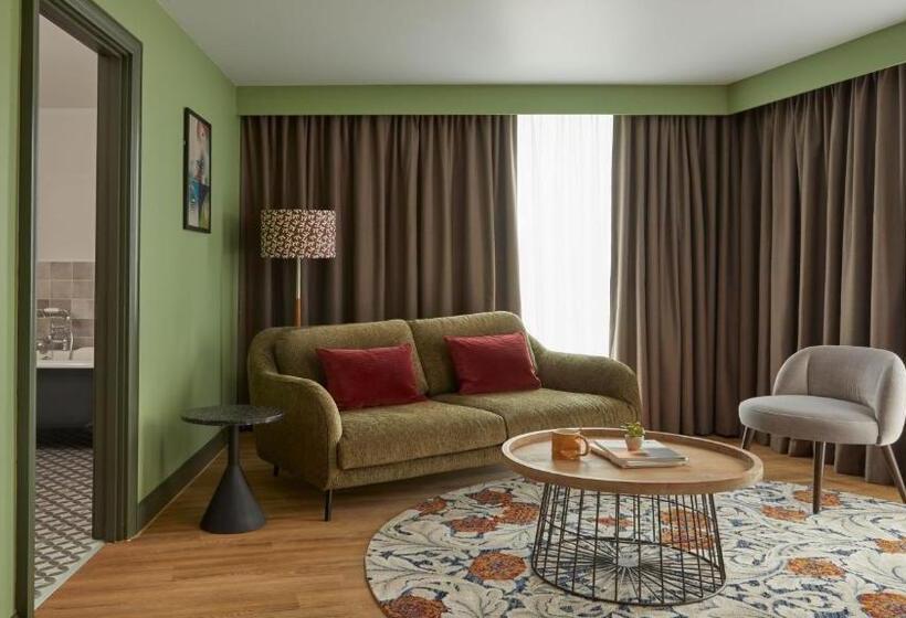 Люкс Кровать Кинг, Indigo Coventry, An Ihg