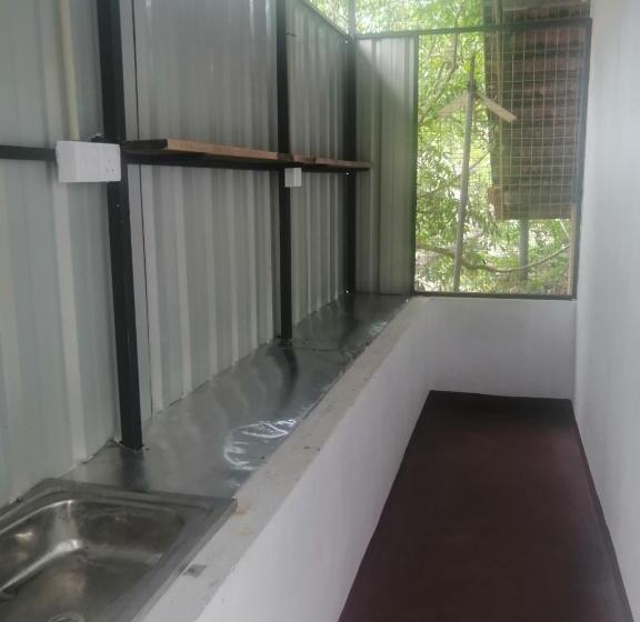 Семейный Номер, Vishna Guest, Batticaloa