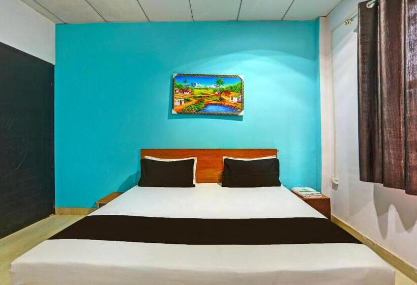 اتاق کلاسیک سه تخته, Oyo Flagship Hotel Sunrise