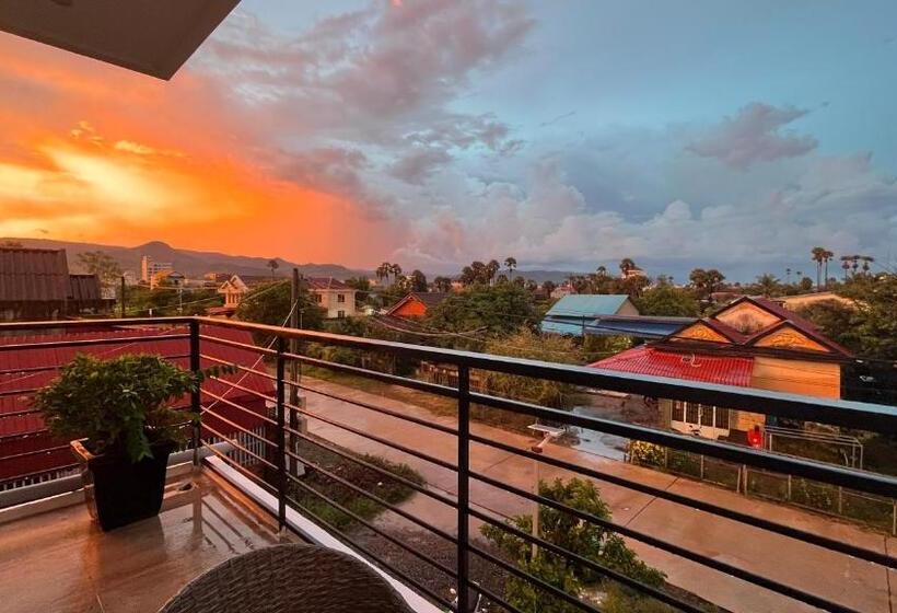 اتاق استاندارد با بالکن, Cambodhi   Vegan Guesthouse