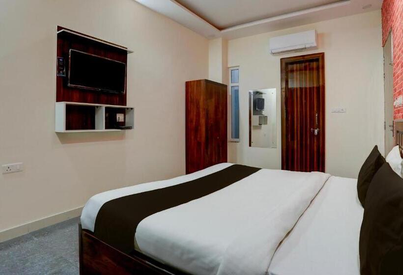 اتاق استاندارد, Aastha Shree Dham