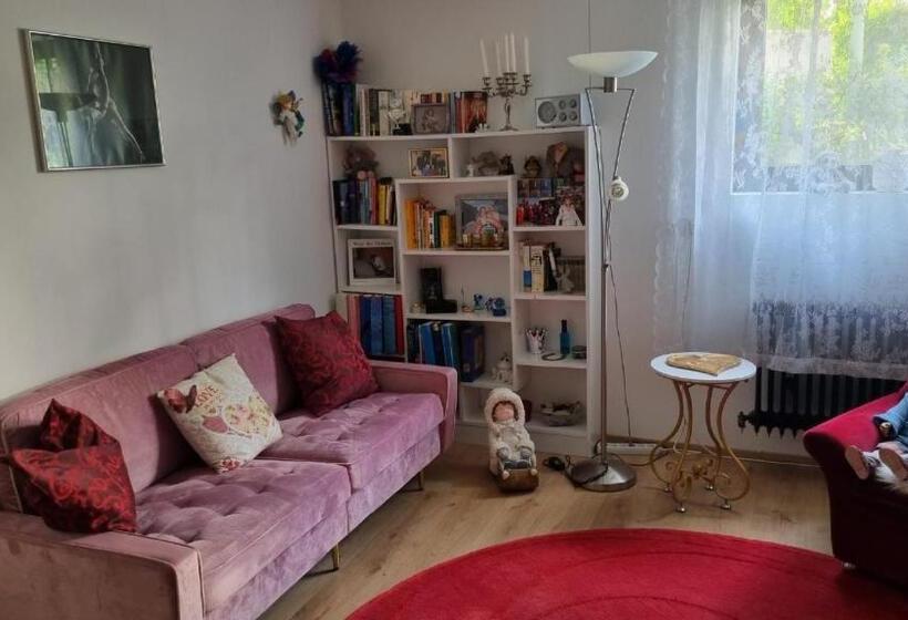 اتاق استاندارد, Ferienzimmer Bei Thomas   Gemütliches Schlaf  Und Wohnzimmer Mit Modernem Bad