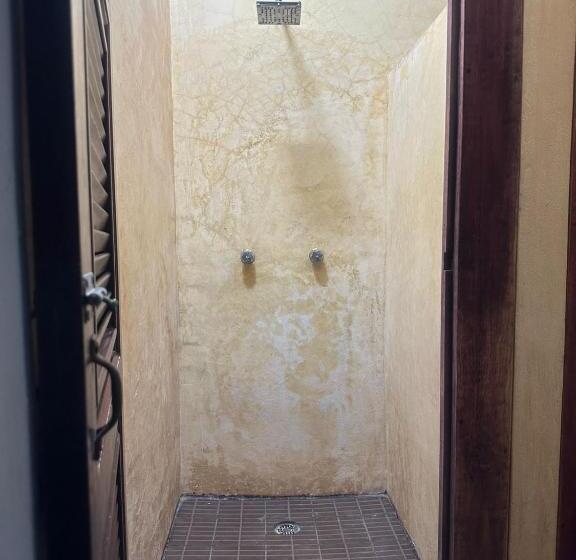 带共用浴室的标准房间, Hostal Casa Tete