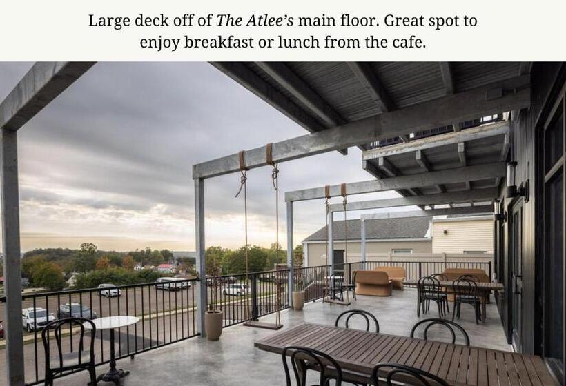 자쿠지 스위트, The Atlee Suites