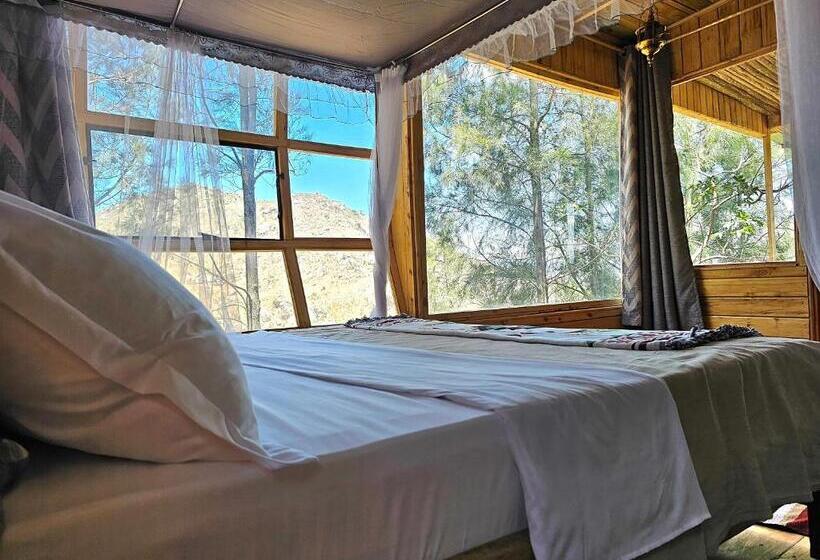 سوییت با چشم‌انداز کوه, Jabali Mountain Cabin
