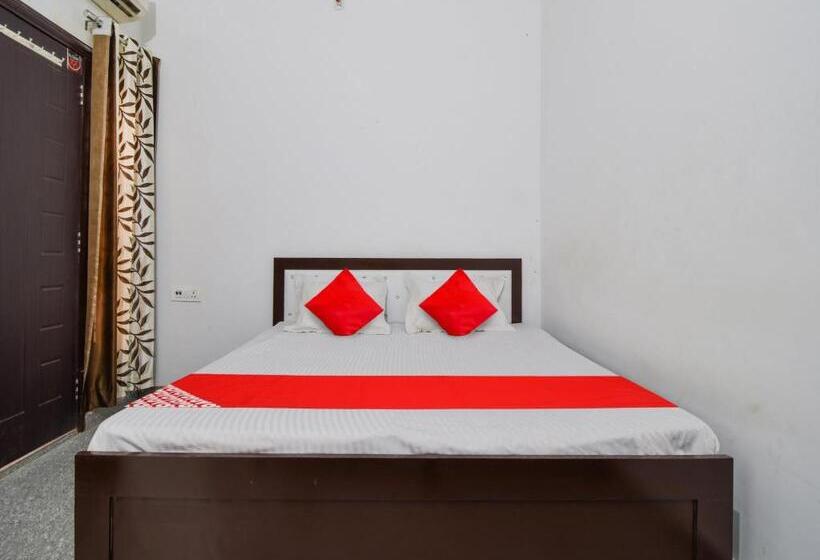 三人经典房间, Oyo Flagship The Diamond Guest House