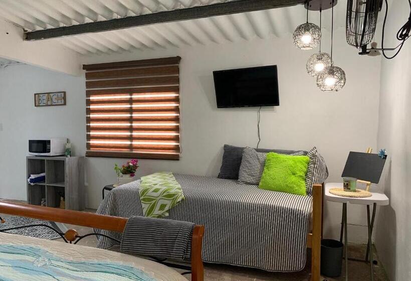 Номер Стандарт, The Beach House In Nueva Gorgona