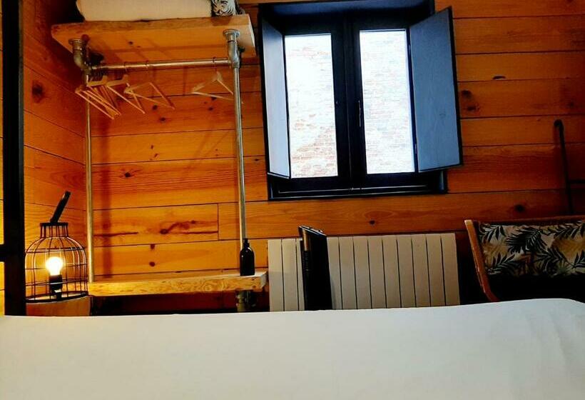 اتاق استاندارد, Hostal Erasmus By Gaiarooms