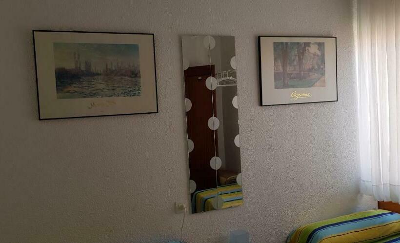 اتاق استاندارد, Pension Salamanca