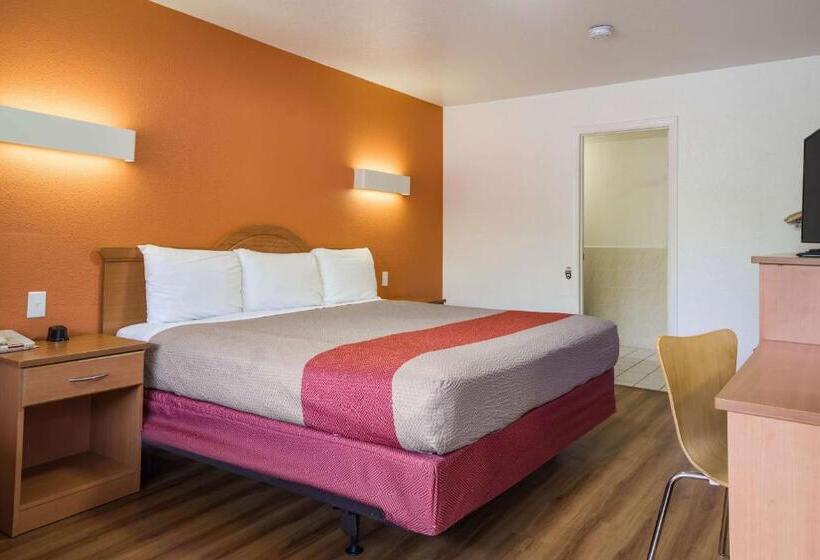 Номер Deluxe Кровать Кинг, Motel 6 Concord, Ca