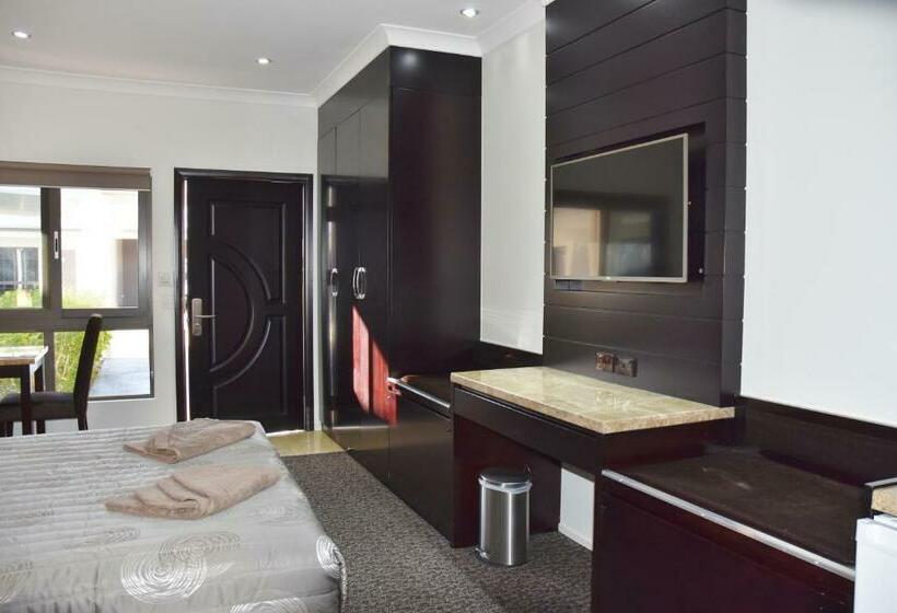 Номер Executive, Western Downs Motor Inn