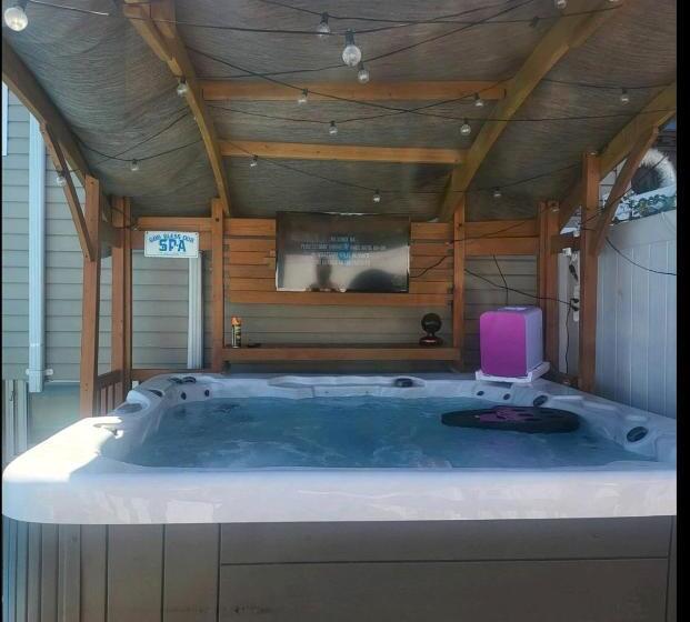 Студия Стандарт, Bassement Whit Jackuzzi And Pool