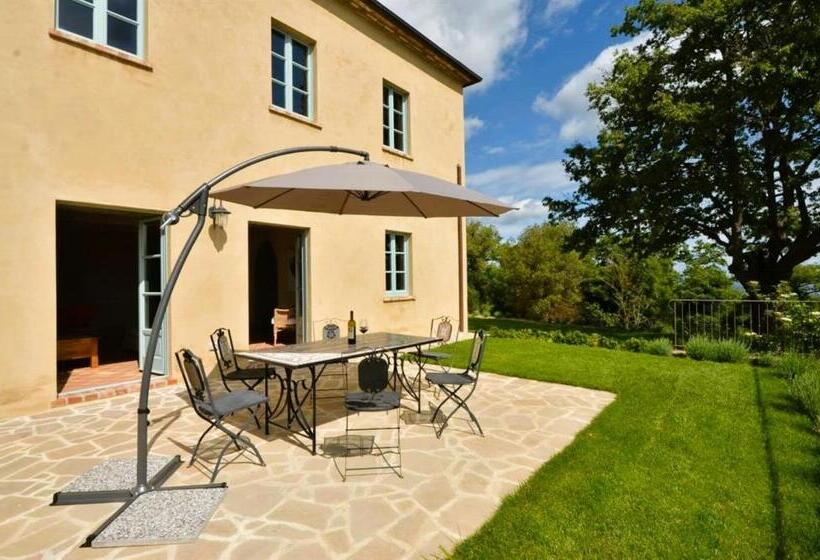 带3个卧室的公寓, Luxury Resort With Swimming Pool In The Tuscan Countryside, Apartments With Private Outdoor Area Wit