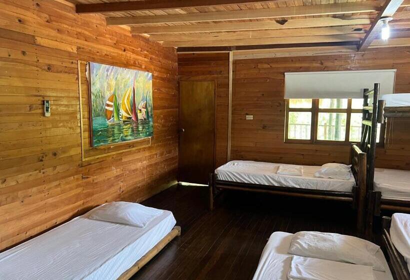 Семейный Номер, Hostal La Cabaña De Polo