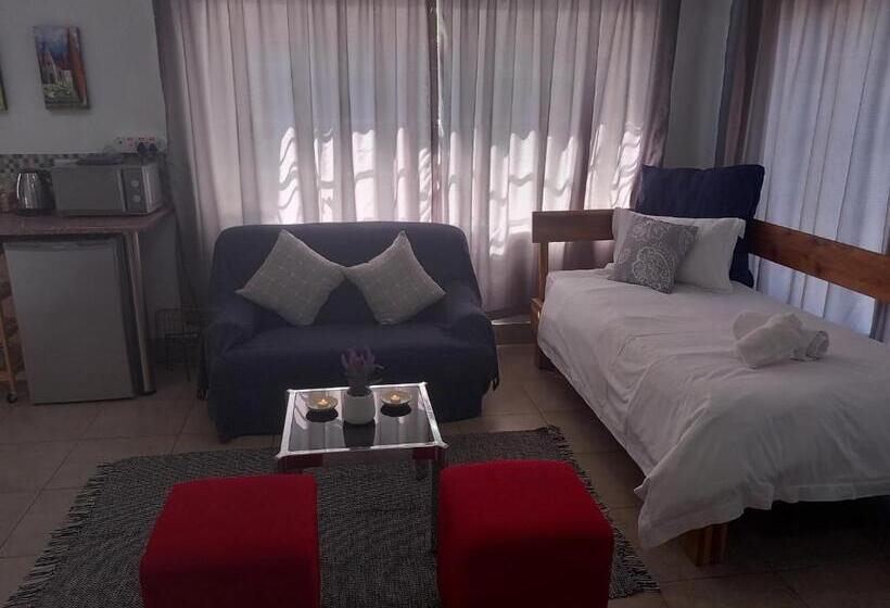 Семейный Номер, 7 On Grey Guesthouse