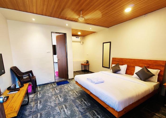 四人标准间, Shrubbery Palms Resort