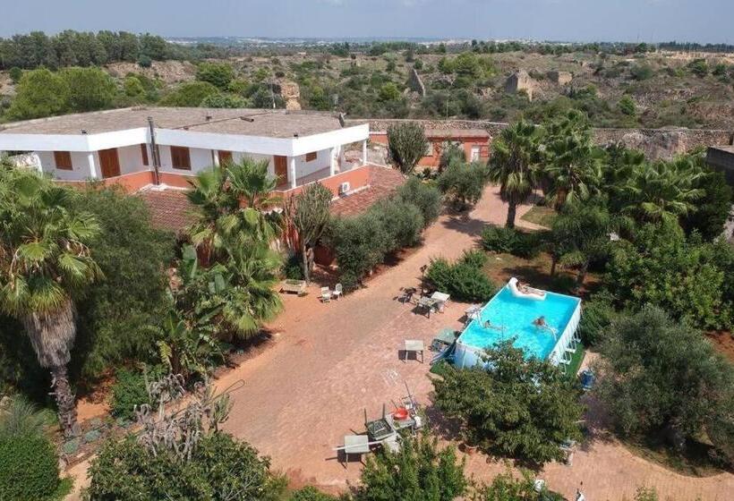 Апартаменты 2 Спальни, Residence Il Carrubo