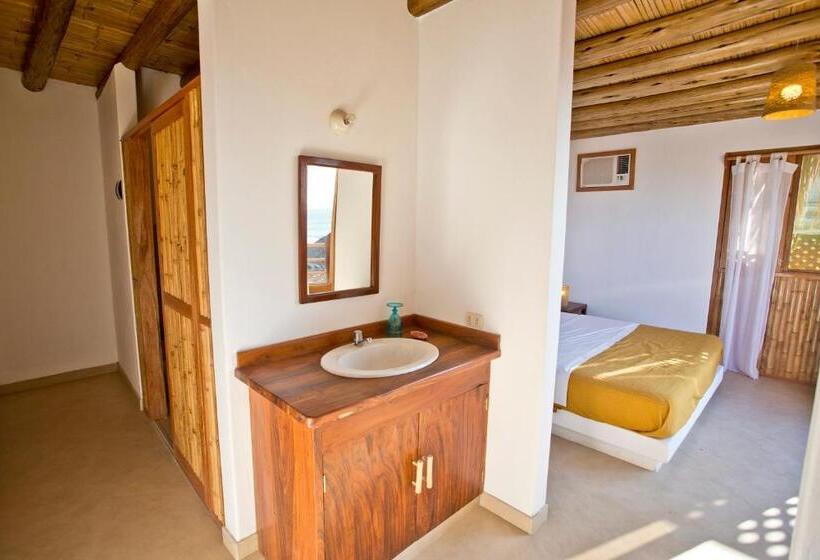 Номер Deluxe Вид на Море с Балконом, Soleil Bungalows