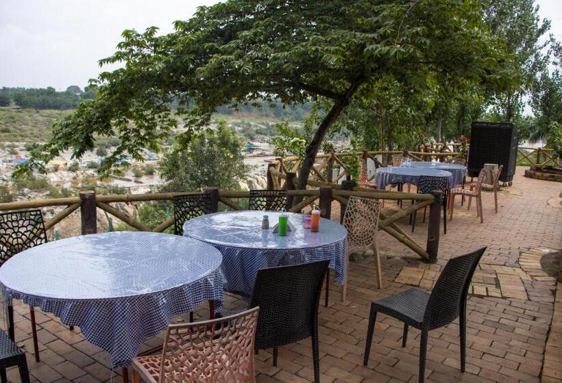 Номер Deluxe, Vrindavan Gopala Resort